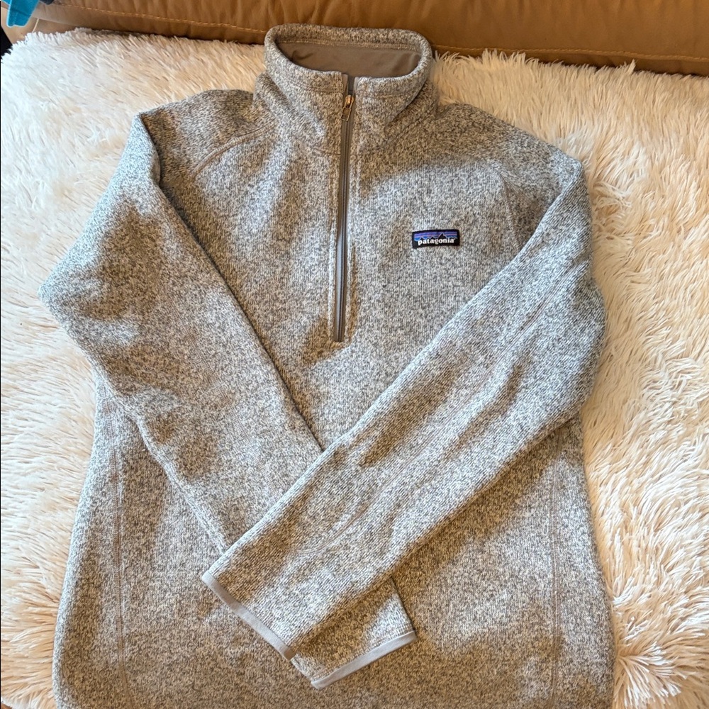 Patagonia Women's Light Gray Quarter-Zip Sweater